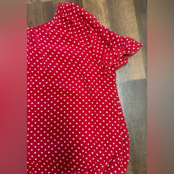 Dressbarn Red Top with White Polka Dots - Picture 3 of 8